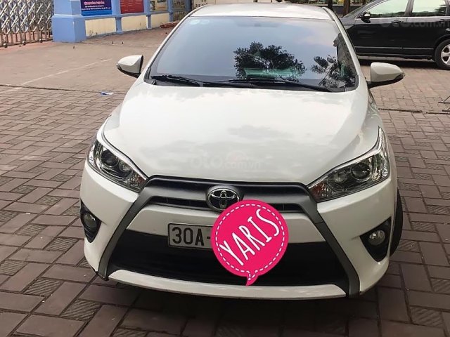 Cần bán lại xe Toyota Yaris năm sản xuất 2014, màu trắng, nhập khẩu   