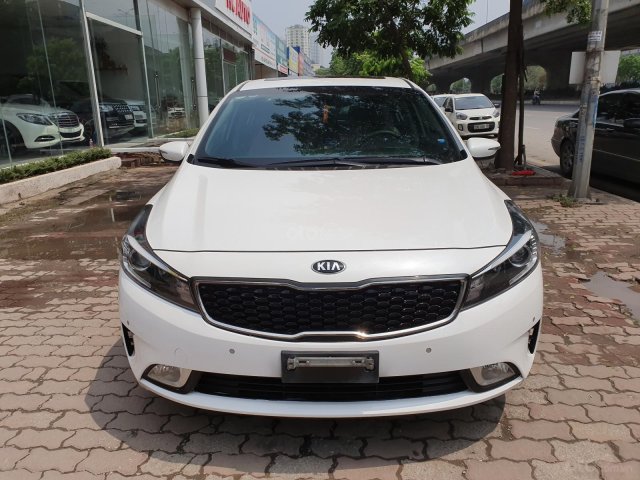 Bán Kia Cerato 1.6AT sx năm 2016, màu trắng, xe đẹp