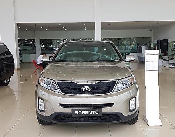 Cần bán xe Kia Sorento DATH năm 2019, màu vàng