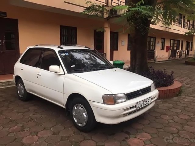 Xe Toyota Starlet 1995, màu trắng, xe nhập số sàn, giá tốt