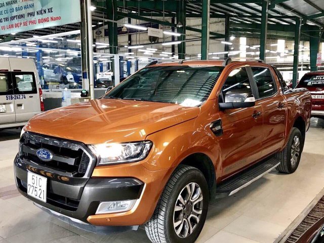 Cần bán Ford Wildtrak 3.2 Sx 2016, xe đẹp không tai nạn ngập nước