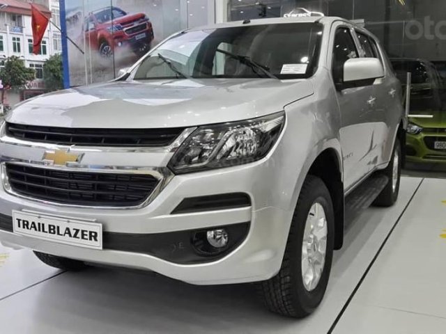 Bán Chevrolet Trailblazer sx 2019 7 chỗ nhập khẩu máy dầu, giảm ngay 100tr nhận xe ngay với 199tr0