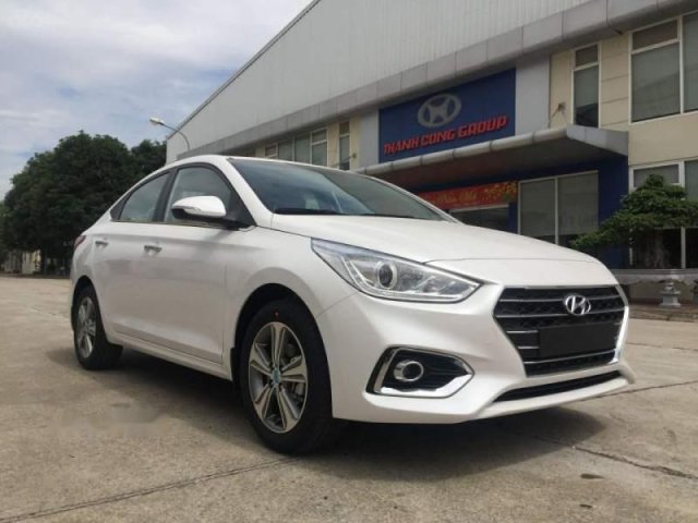 Bán xe Hyundai Accent sản xuất năm 2019, màu trắng0