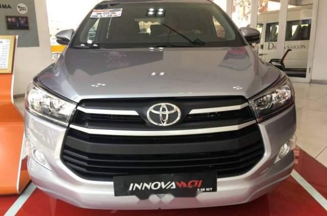 Bán Toyota Innova đời 2019, xe nhập