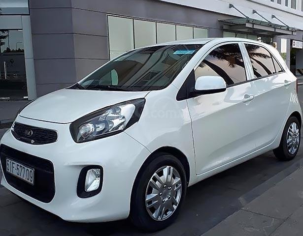 Bán xe Kia Morning Sx 2015, số tay, máy xăng, màu trắng, nội thất màu ghi