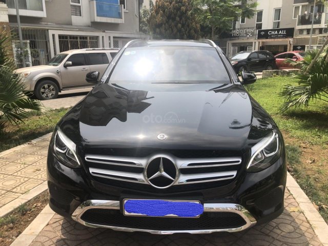 Bán ô tô Mercedes GLC 200 sản xuất 2018, màu đen