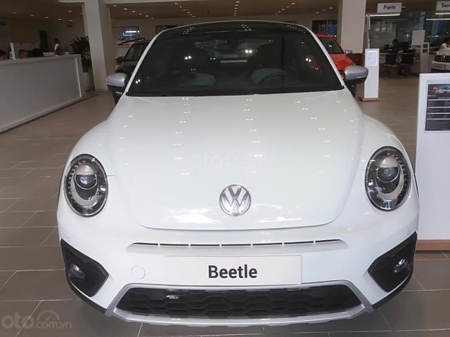 Cần bán xe Volkswagen Beetle Dune năm sản xuất 2018, màu trắng, xe nhập