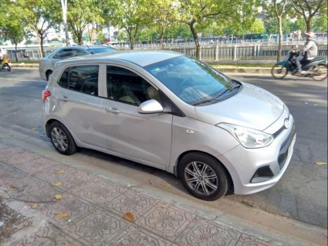 Bán xe Hyundai Grand i10 2016, giấy tờ không sang tên0