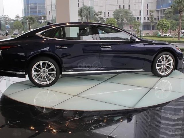 Bán xe Lexus LS 500h năm sản xuất 2018, màu xanh lam, xe nhập0