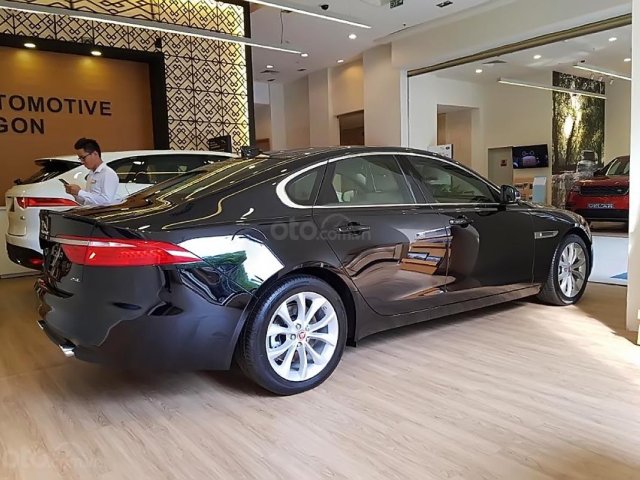 Cần bán xe Jaguar XF đời 2017, xe nhập0