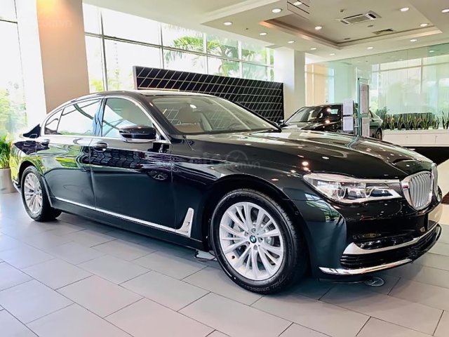 Bán BMW 730Li 2018, màu đen, nhập khẩu  