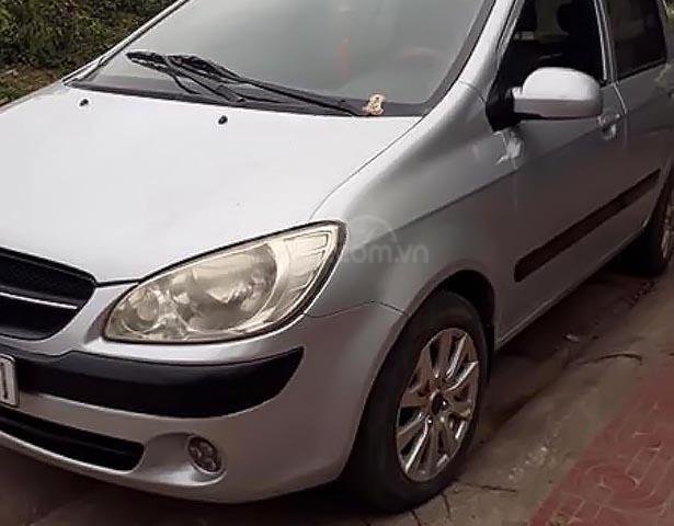 Cần bán xe Hyundai Getz 1.1 MT đời 2009, màu bạc, xe nhập 