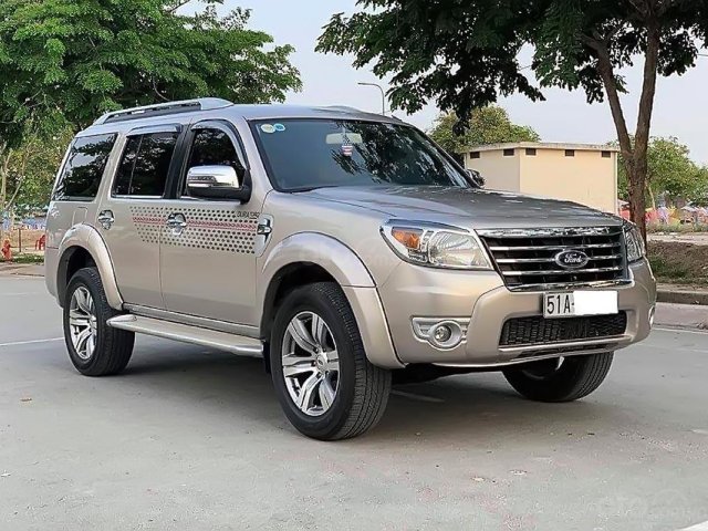 Cần bán xe Ford Everest AT đời 2012 ít sử dụng