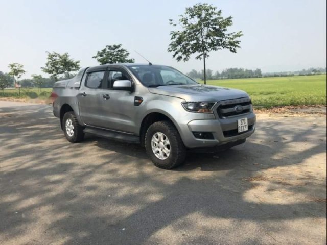 Cần bán Ford Ranger XLS đời 2015, màu bạc, xe nhập, số tự động, một cầu0