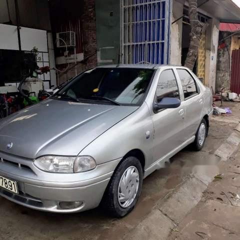 Bán xe Fiat Siena sản xuất năm 2004, màu bạc0