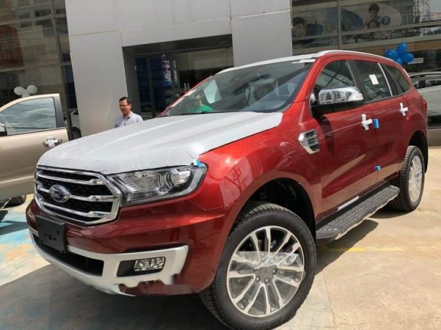 Cần bán xe Ford Everest đời 2018, nhập khẩu0