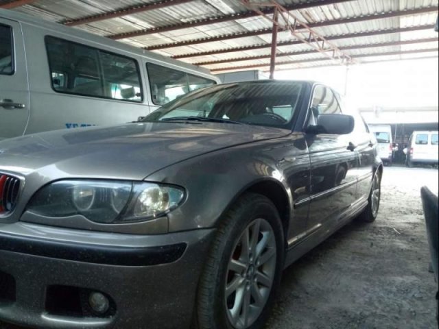 Cần bán BMW 3 Series 318i 2004, màu xám chính chủ