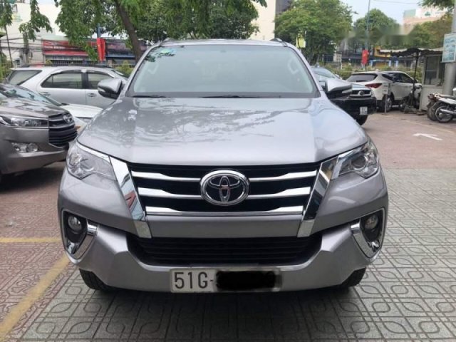 Bán Toyota Fortuner sản xuất năm 2017, màu bạc, xe nhập, số tự động