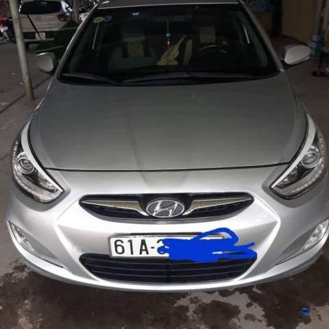 Cần bán lại xe Hyundai Accent 2015, màu bạc, nhập khẩu nguyên chiếc0