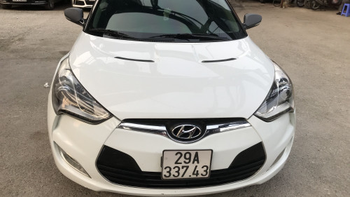 Bán Hyundai Veloster 1.6AT 2011, màu trắng, xe nhập, chính chủ