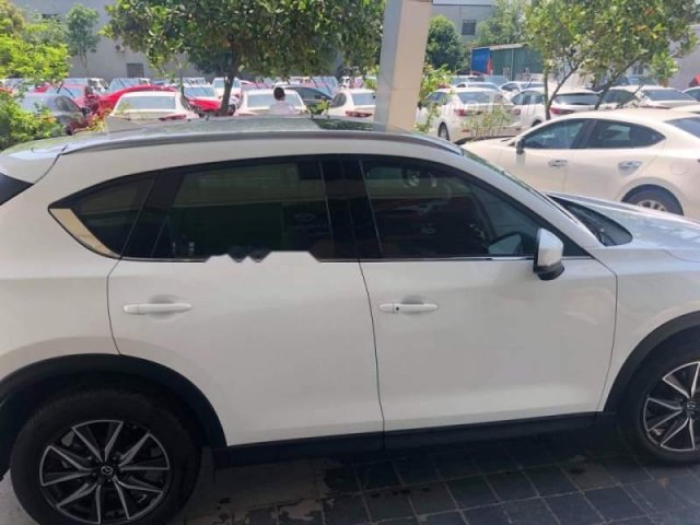 Cần bán Mazda CX 5 đời 2018, màu trắng chính chủ, giá tốt