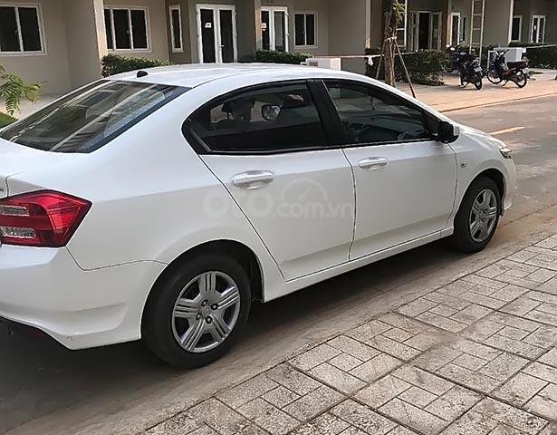 Xe Honda City 1.5 MT sản xuất năm 2014, màu trắng 