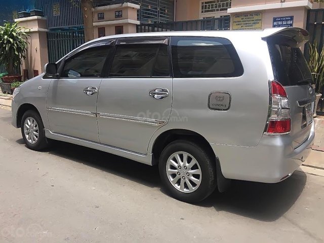 Bán Toyota Innova G năm sản xuất 2013, màu bạc