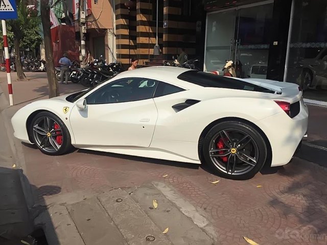 Bán Ferrari 488 đời 2019, màu trắng, nhập khẩu