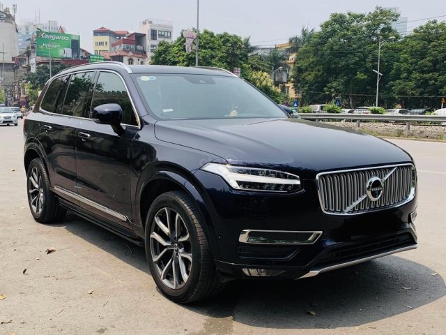 Bán xe Volvo XC90 sản xuất 2016 màu xanh Magic Blue cực độc, nội thất vàng