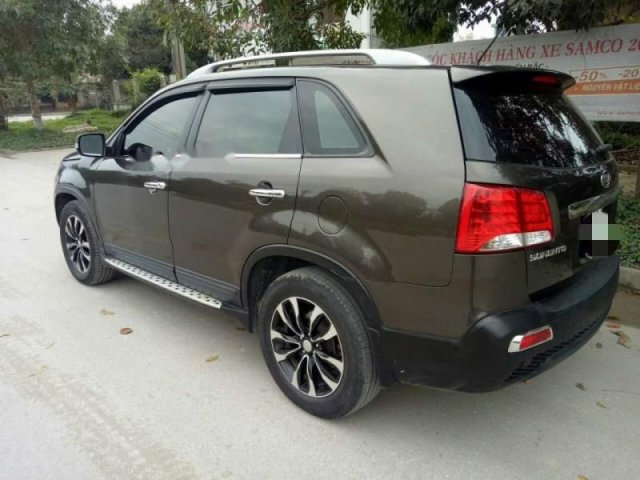 Cần bán xe Kia Sorento sản xuất năm 2014, màu nâu, xe đẹp long lanh