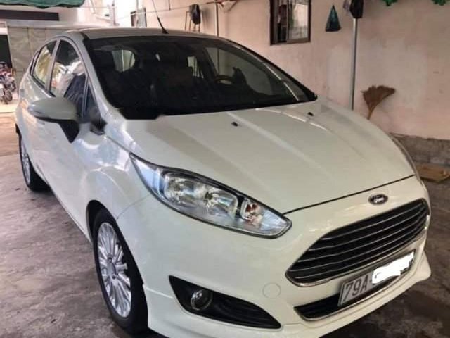 Bán Ford Fiesta 1.0 2015 bản 7 túi khí, odo: 35.600km