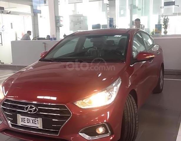 Bán xe Hyundai Accent 1.4 ATH đời 2019, màu đỏ