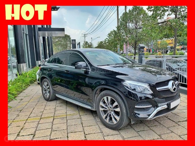 Bán xe Mercedes GLE400 couple đen 2019 chính hãng. Trả trước 1 tỷ 400 triệu nhận xe ngay