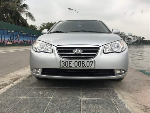 Bán ô tô Hyundai Elantra đời 2009, màu bạc, xe nhập  