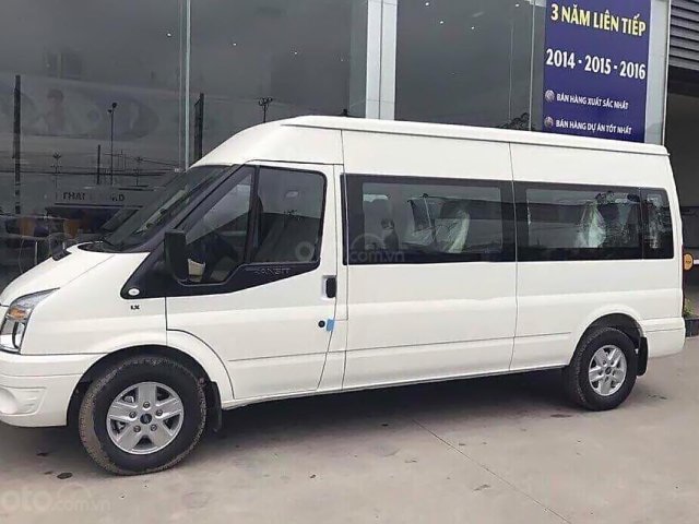 Cần bán Ford Transit SVP đời 2019, màu trắng, giá chỉ 730 triệu