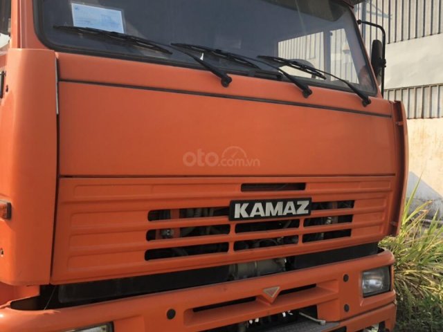 Bán Kamaz đầu kéo sản xuất 2015, màu cam, xe nhập