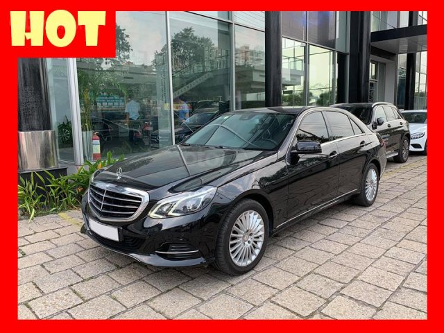 Bán xe Mercedes E200 màu đen, nội thất kem 2015 cũ chính hãng. Trả trước 480 triệu nhận xe