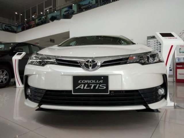 Cần bán Toyota Corolla Altis đời 2019, giá 740tr0