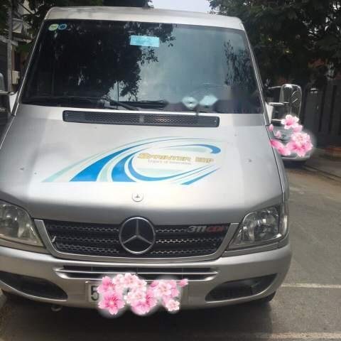 Cần bán Mercedes Sprinter 2004, màu bạc xe gia đình, 165tr