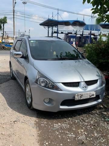 Bán ô tô Mitsubishi Grandis sản xuất năm 2005, màu bạc, nhập khẩu nguyên chiếc như mới giá cạnh tranh0