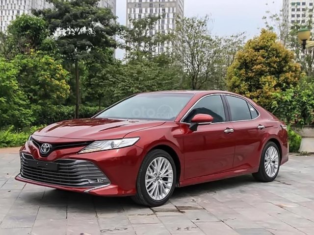 Bán Toyota Camry 2.5Q 2019 với nhiều chức năng mới