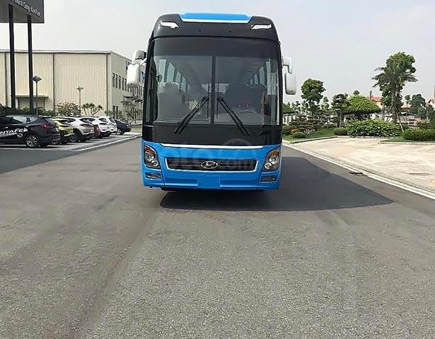 Bán Hyundai Universe đời 2019, màu xanh lam