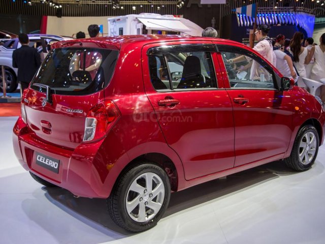 Bán Suzuki Celerio số tự động CVT 2018, màu đỏ, 360 triệu lăn bánh0