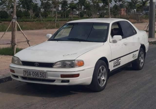 Bán Toyota Camry 1992, màu trắng, nhập khẩu