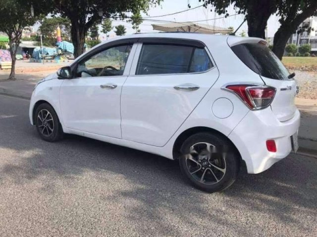 Bán Hyundai Grand i10 sản xuất 2014, màu trắng, nhập khẩu nguyên chiếc