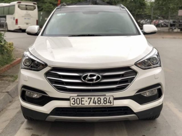 Bán Hyundai Santa Fe 2.4 2017, màu trắng, chính chủ