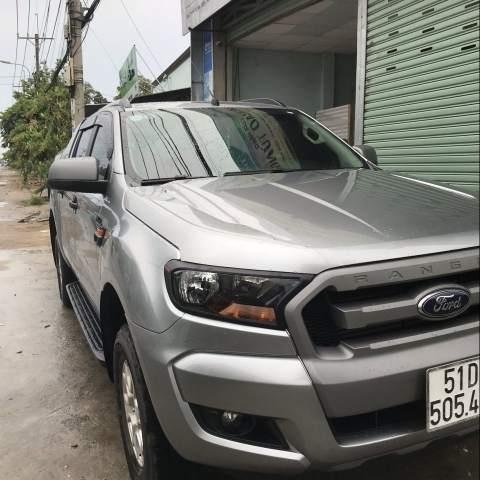 Cần bán gấp Ford Ranger sản xuất năm 2017, màu bạc, xe nhập chính chủ