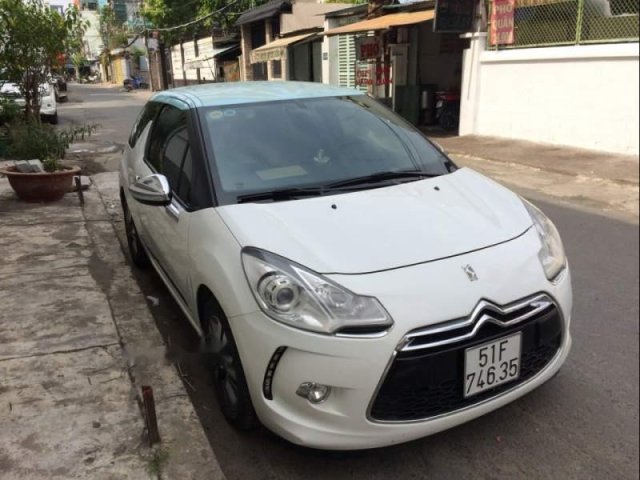 Bán Citroen DS3 đời 2010, màu trắng, nhập khẩu  