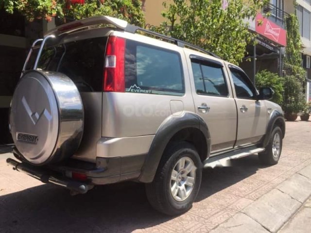 Bán (toàn quốc) Ford Everest AT 2008, màu hồng phấn