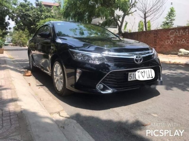 Cần bán lại xe Toyota Camry 2.0 sản xuất năm 2018, màu đen số tự động, giá cạnh tranh